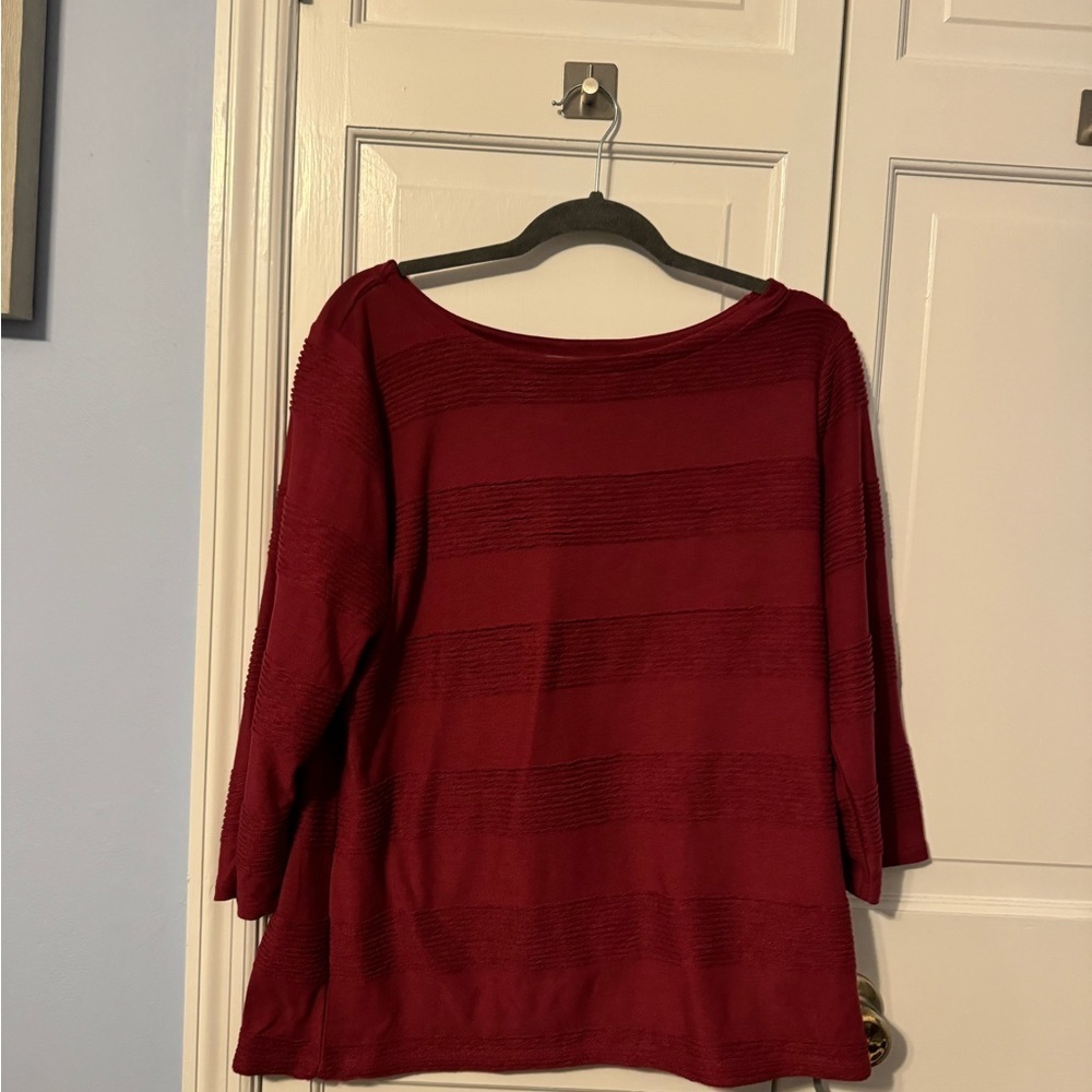 John’s Bay Lightweight long sleeve sweater. Like New. Slight stripe accents. - Picture 6 of 8